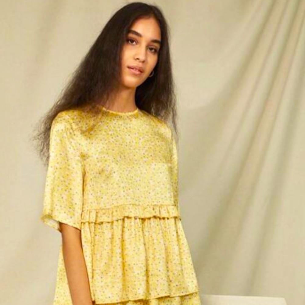 Yellow Daisy Ruffle Hem Top